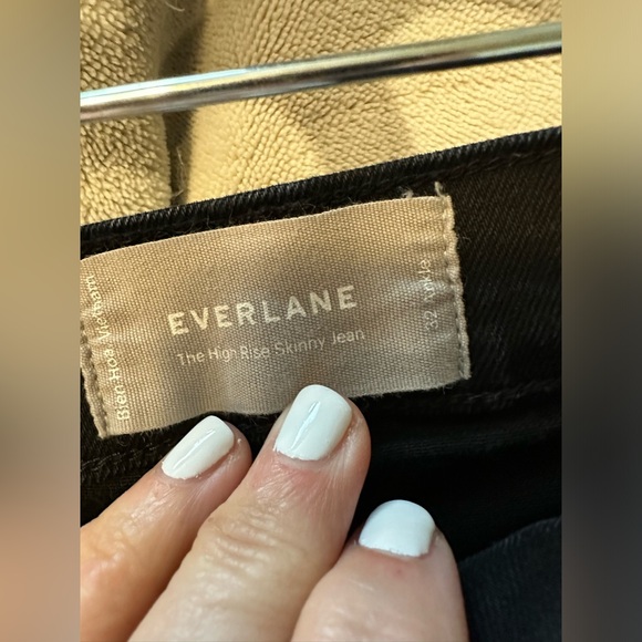 Everlane - The High Rise Skinny Jean - Picture 5 of 9